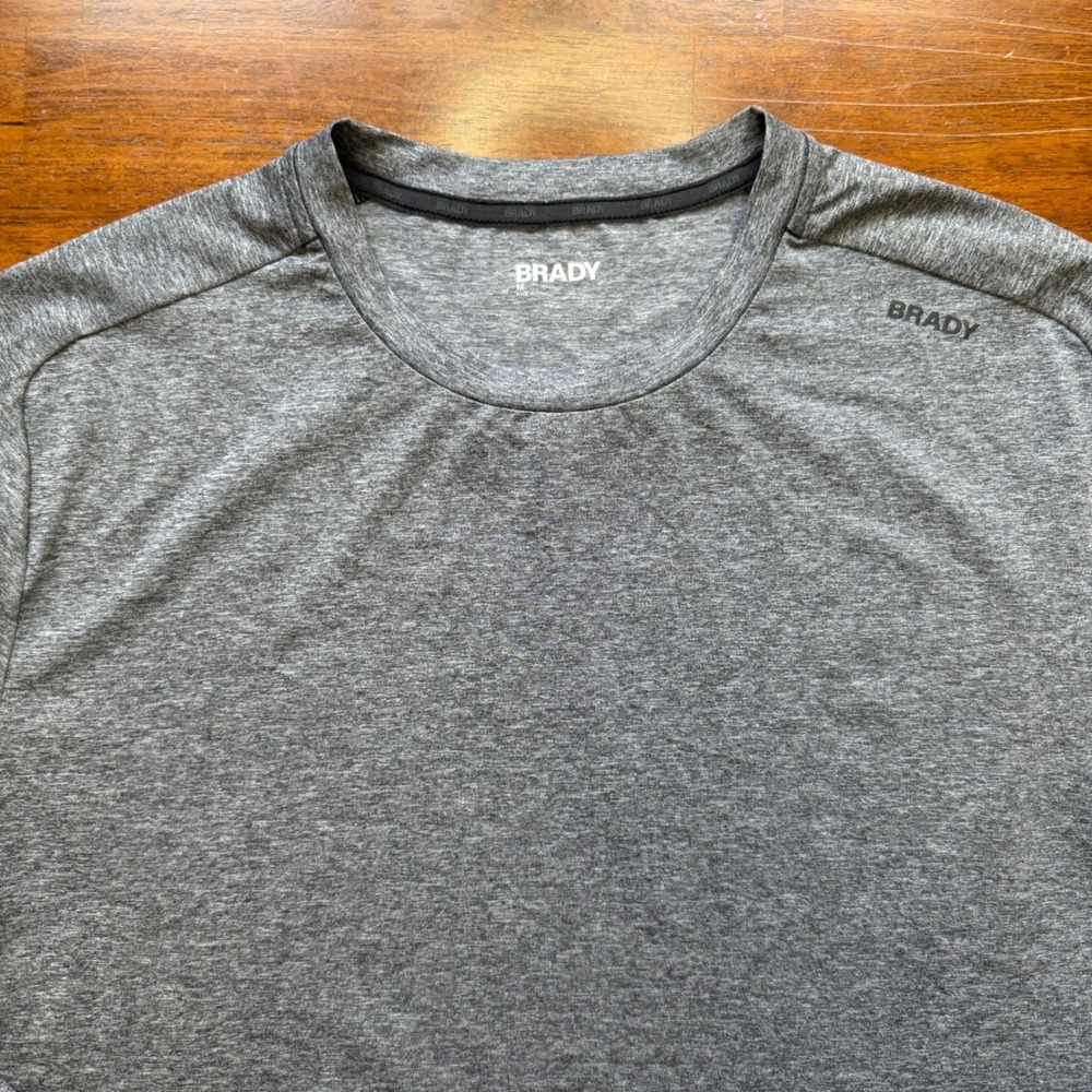 NWT Brady Brand Train LS Tee Mens M Ink Grey Long Sleeve Performance Shirt - Picture 4 of 16
